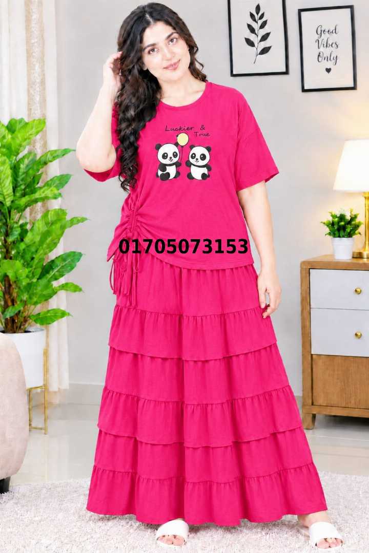 উন্নতমানের,স্কার্ট,এবং,টি-শার্ট,